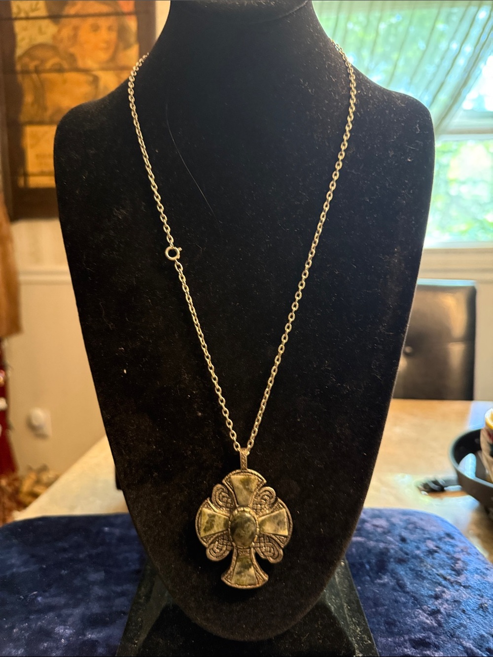Vintage made in England, Celtic Cross genuine stone Silvertone pendant necklace